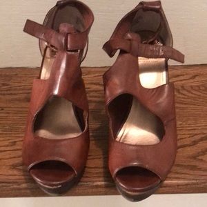 EUC BC Brown leather wedges 8.5